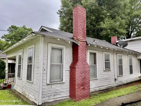 Greenwood, MS 38930,1205 Leflore Avenue