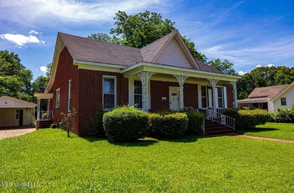 Grenada, MS 38901,733 S College Street