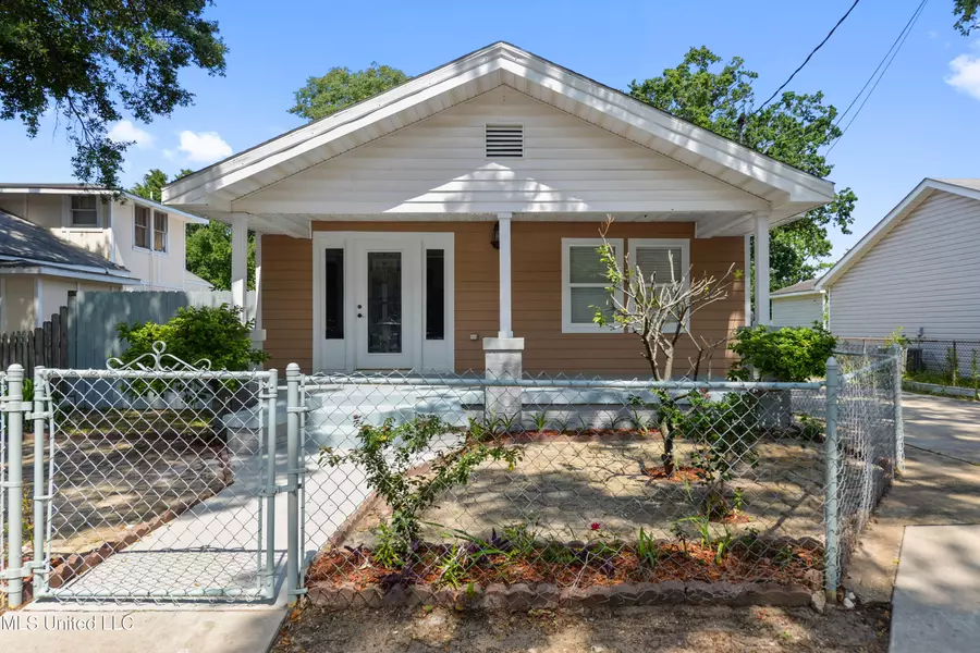 184 Hoxie Street, Biloxi, MS 39530