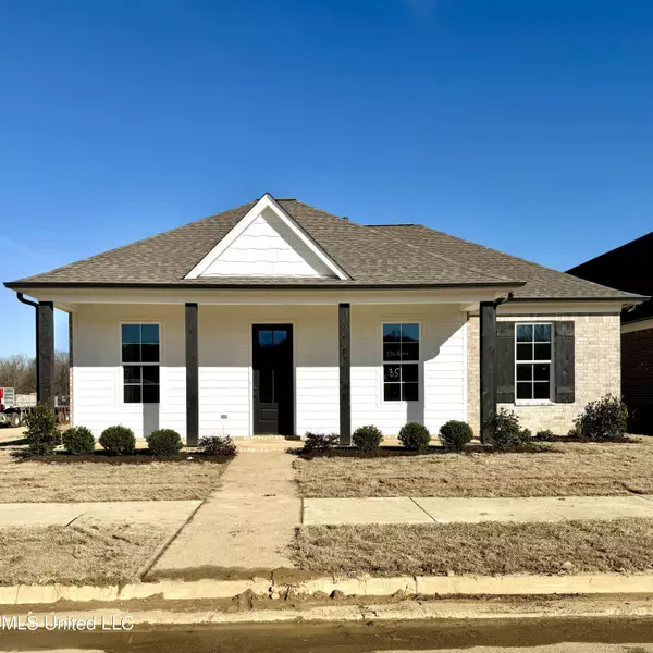 577 Sunflower Street, Nesbit, MS 38651