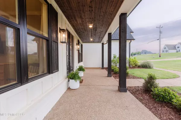 Byhalia, MS 38611,284 Fairview Trail