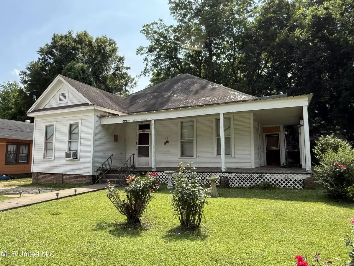 Grenada, MS 38901,1057 Adams Street