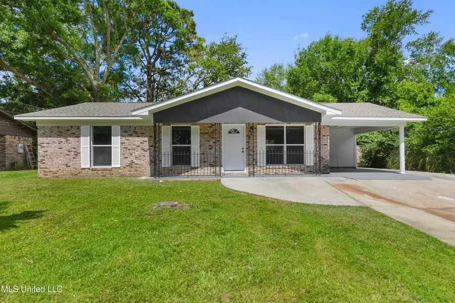 643 Dina Drive, D'iberville, MS 39540