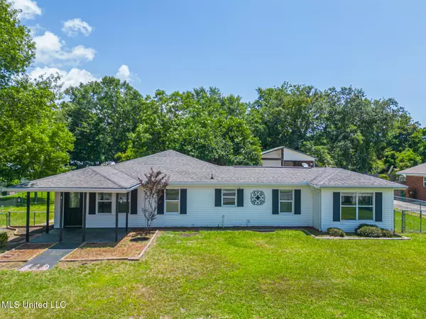 709 Gardendale Avenue, Long Beach, MS 39560
