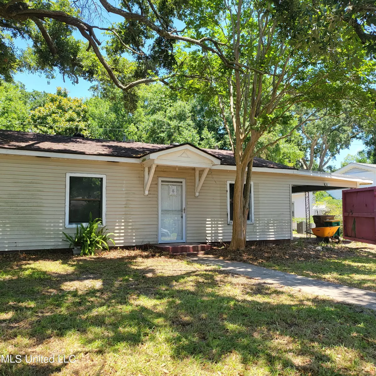 Biloxi, MS 39531,2548 Bryn Mawr Avenue