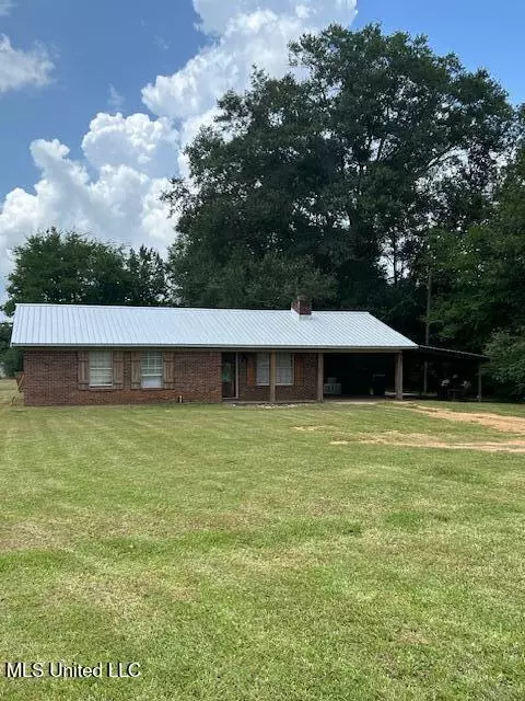 1585 Hwy 25, Carthage, MS 39051