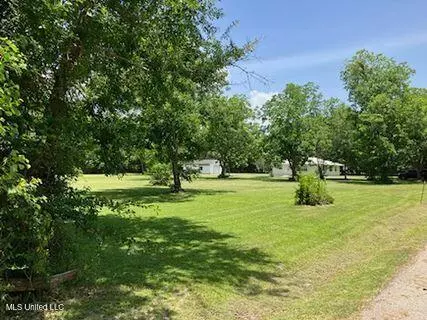 915 Robinson Street, Pass Christian, MS 39571