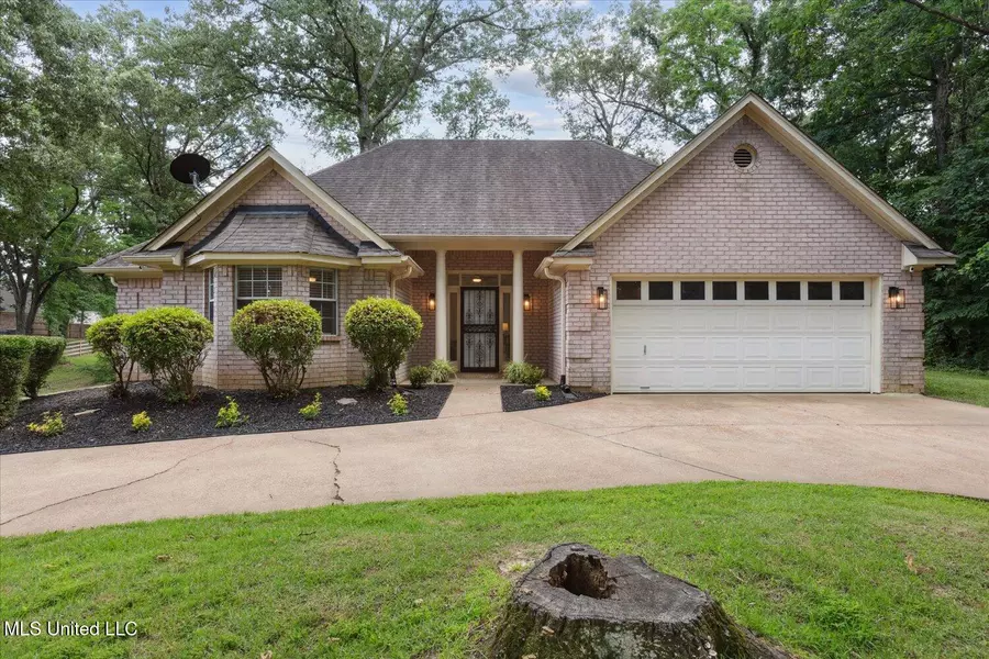 4275 Bienville Road, Nesbit, MS 38651