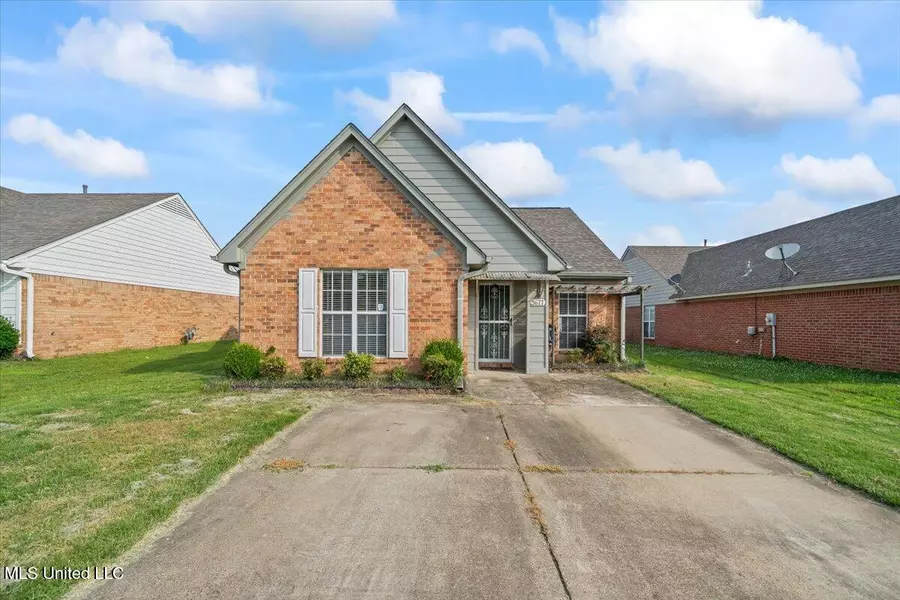 5677 W Kaitlyn Drive, Walls, MS 38680