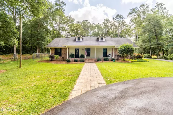 136 Clinton Drive, Lucedale, MS 39452