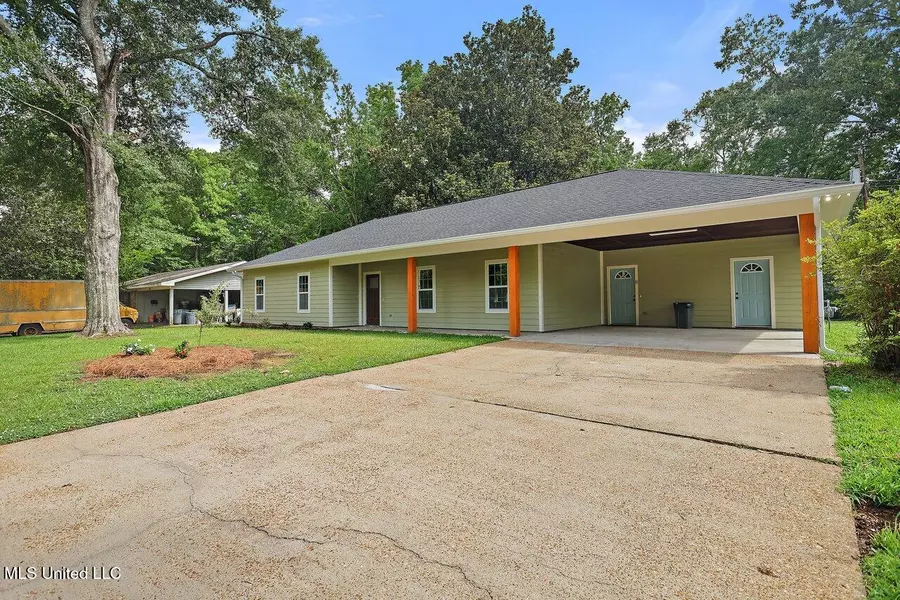 233 Allstate Drive Drive, Jackson, MS 39211