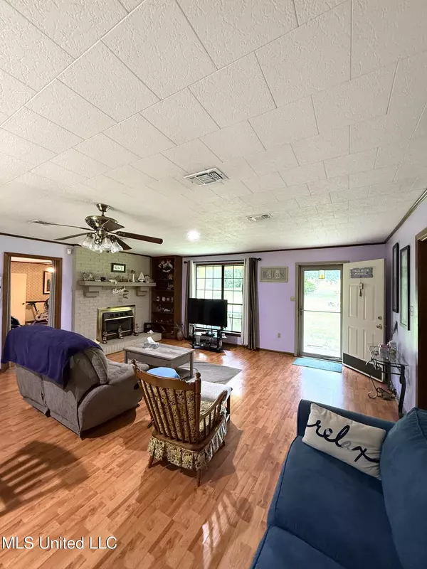 Monticello, MS 39654,425 Givens- Mullins Road