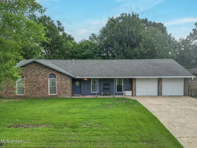730 Holly Hills Drive, Biloxi, MS 39532