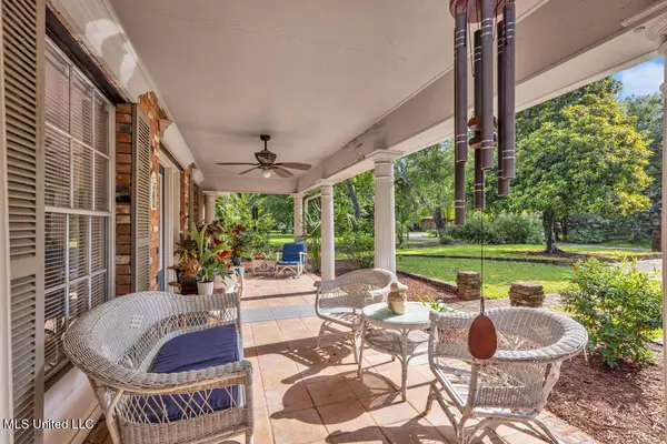 Ocean Springs, MS 39564,6001 Ridge Road