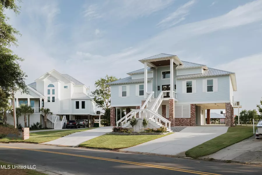 13152 Hanover Drive, Ocean Springs, MS 39564