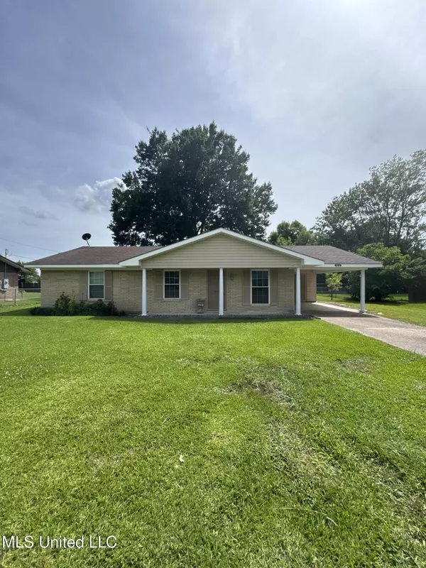 1212 Apple Street,  Vidalia,  LA 71373