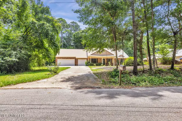 Ocean Springs, MS 39564,3516 N 5th Street