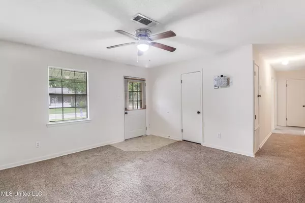 Long Beach, MS 39560,914 Park Row Avenue