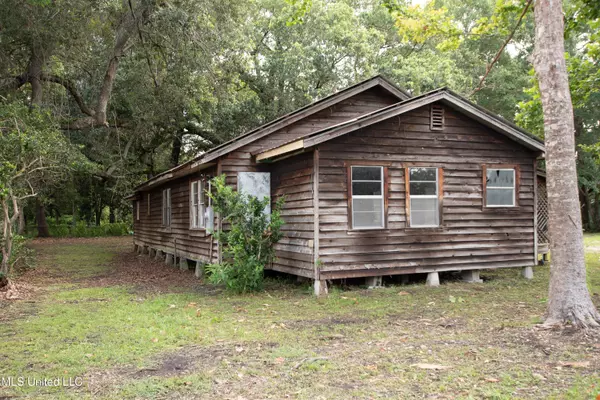 5619 Grierson Street, Moss Point, MS 39563