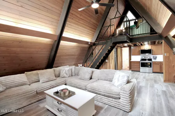 Lucedale, MS 39452,1729 Pascagoula Drive