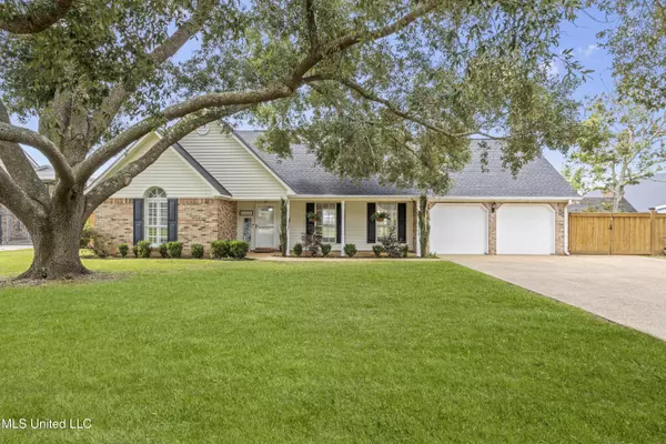 Biloxi, MS 39532,11313 N River Vue Circle