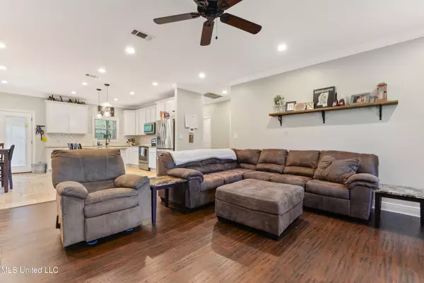 Vancleave, MS 39565,3112 Eagle Ridge Road