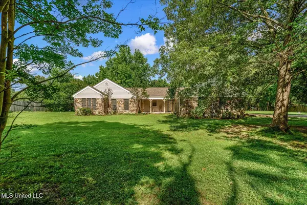 Horn Lake, MS 38637,4210 Red Oaks Drive