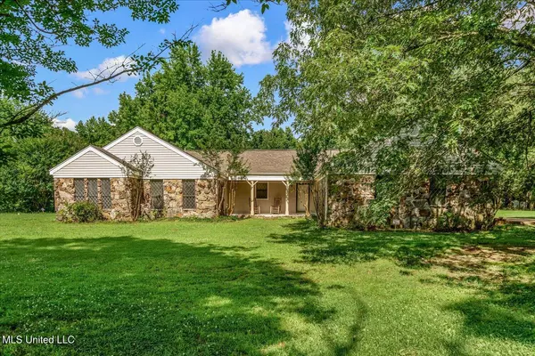 Horn Lake, MS 38637,4210 Red Oaks Drive