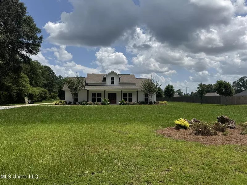 127 Lloyd Eubanks Road, Lucedale, MS 39452