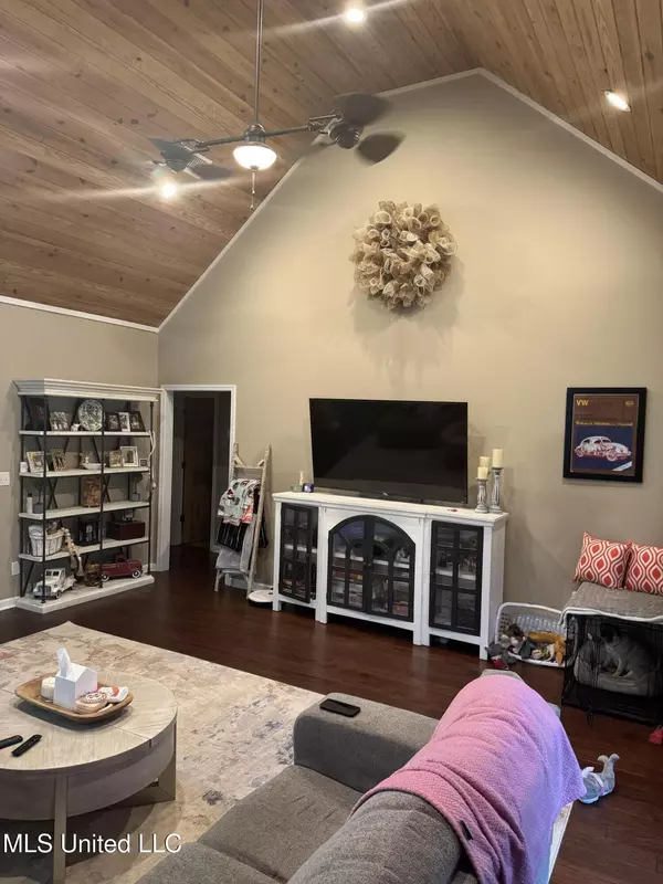 Starkville, MS 39759,330 Carly Lane