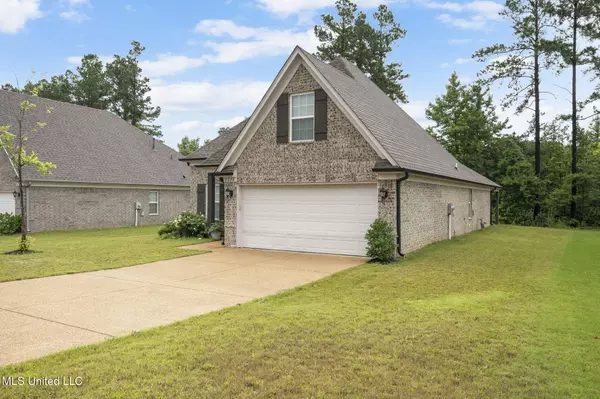 Southaven, MS 38672,2674 Dela Drive