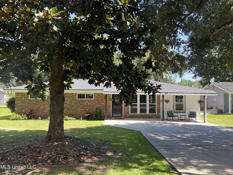 515 E Old Pass Road, Long Beach, MS 39560