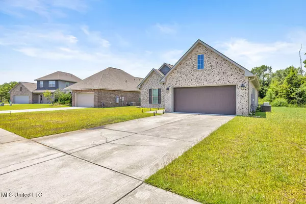 Gulfport, MS 39503,16789 Desmare Street