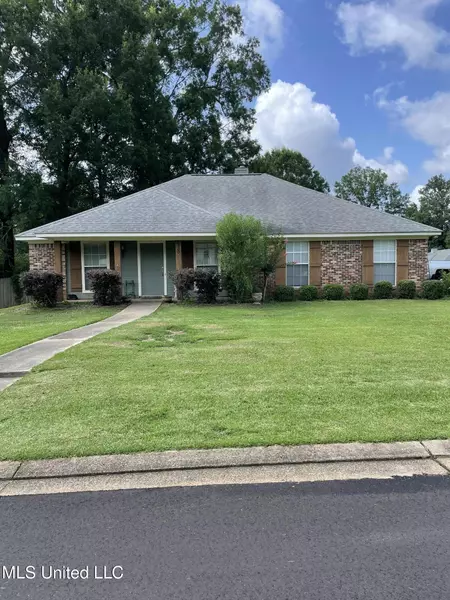 130 Eastwood Circle, Florence, MS 39073