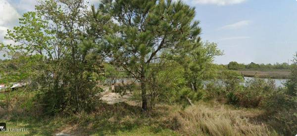 5210 Pleasure Street, Bay Saint Louis, MS 39520