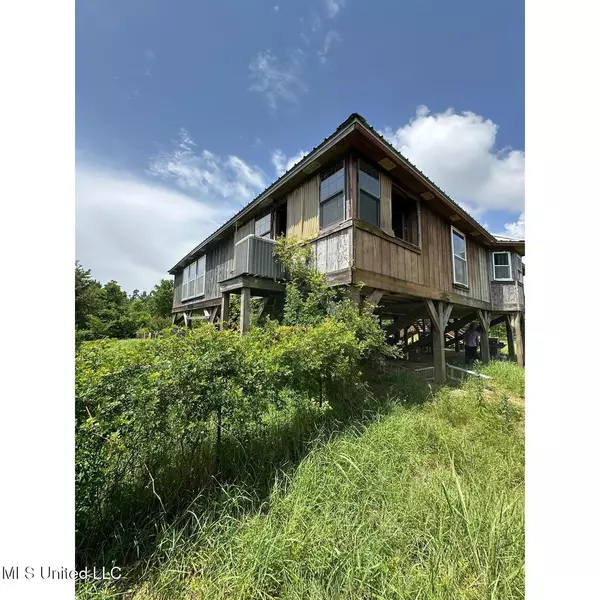 Bay Saint Louis, MS 39520,4360 Thirty Fifth Street