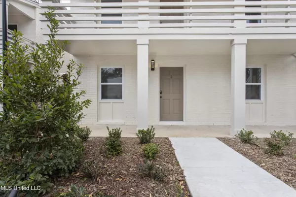 Ocean Springs, MS 39564,114 Ethel Circle #40