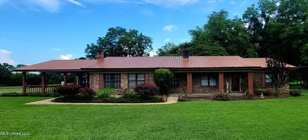 1197 Old 80 Road, Lake, MS 39092