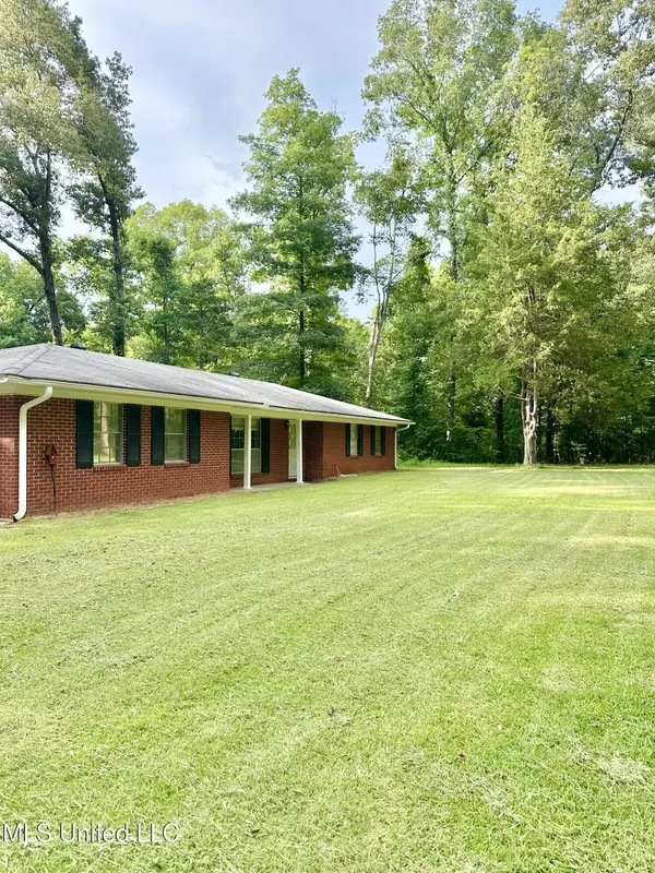 Vicksburg, MS 39180,1867 Mt. Alban Road