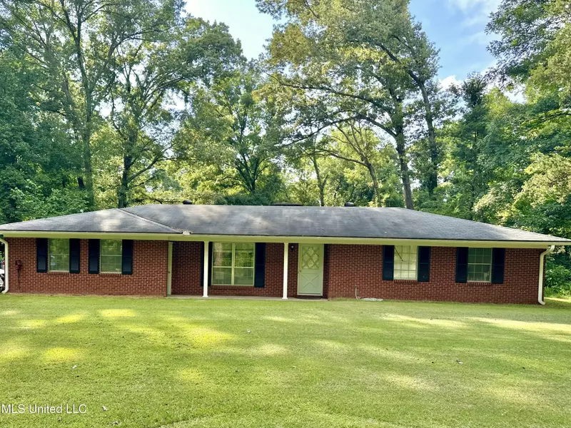 1867 Mt. Alban Road, Vicksburg, MS 39180