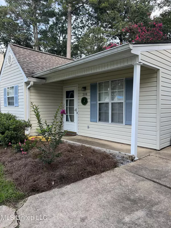 Brandon, MS 39047,308 N Grove Circle Circle