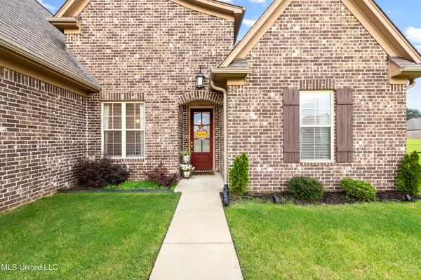 Hernando, MS 38632,1535 Fall Garden Drive