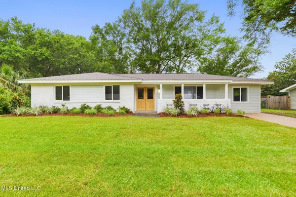 Ocean Springs, MS 39564,1207 Hammersmith Lane