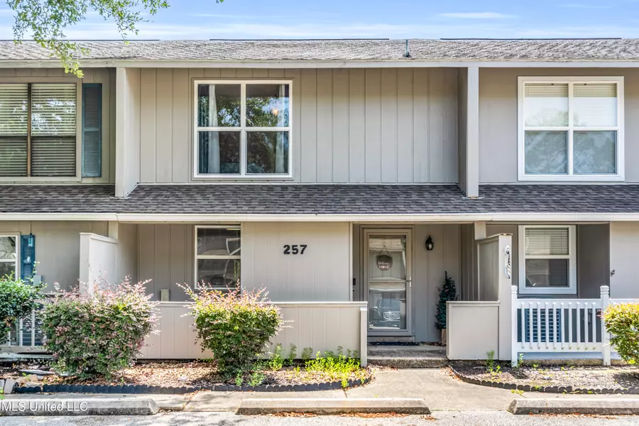 257 Highpoint Drive #257, Diamondhead, MS 39525