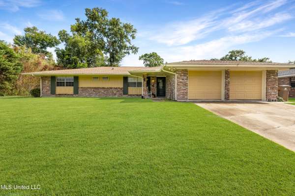 4 Briarwood Circle, Long Beach, MS 39560