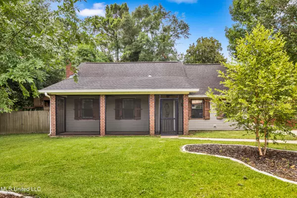 5423 Kaiki Drive, Diamondhead, MS 39525