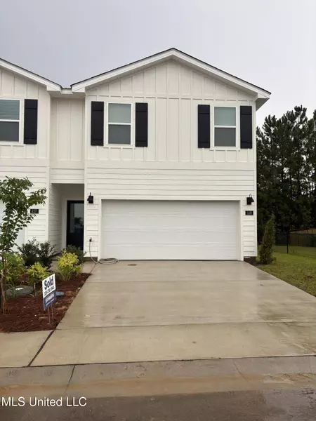 119 Harper Grove Circle #15, Ocean Springs, MS 39564