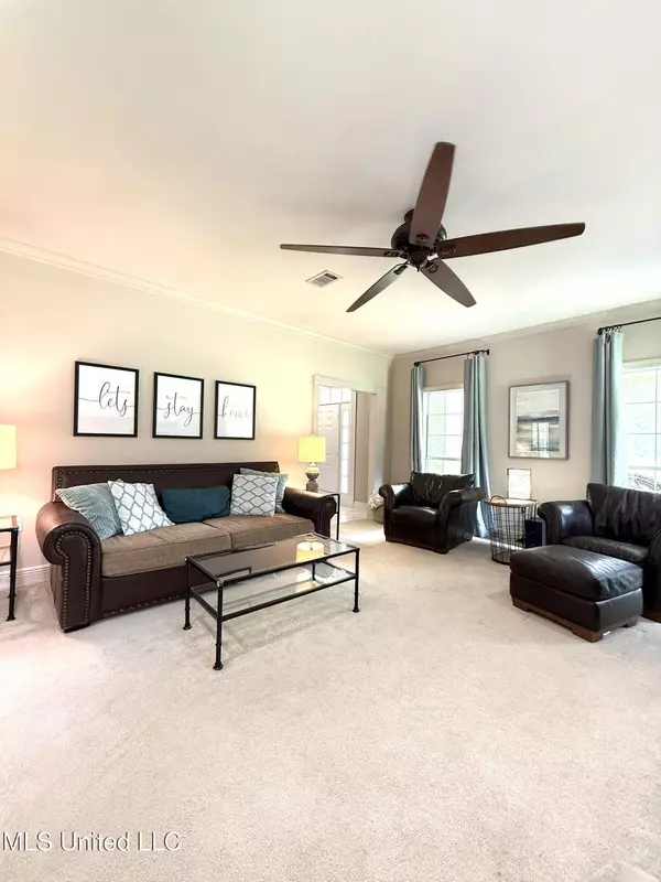 Hattiesburg, MS 39402,206 Quail Hollow Court