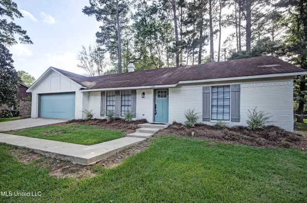 226 N Shenandoah Road,  Brandon,  MS 39047