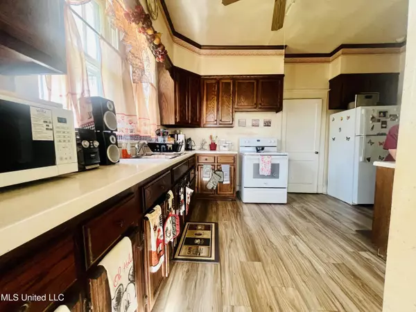 Grenada, MS 38901,58 Snider Street